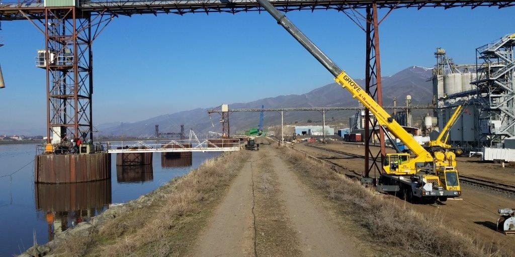 2019-03-22 09.21.50 Barge Winch Replacement @ LC Terminal